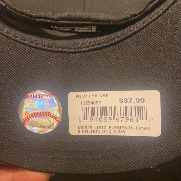 Brand New Fitted Cap 🔥 - Picture 4 of 5